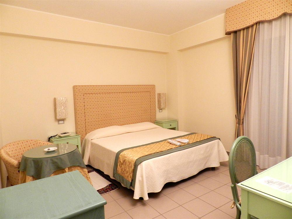 Hotel Il Mulino Capo d'Orlando Luaran gambar
