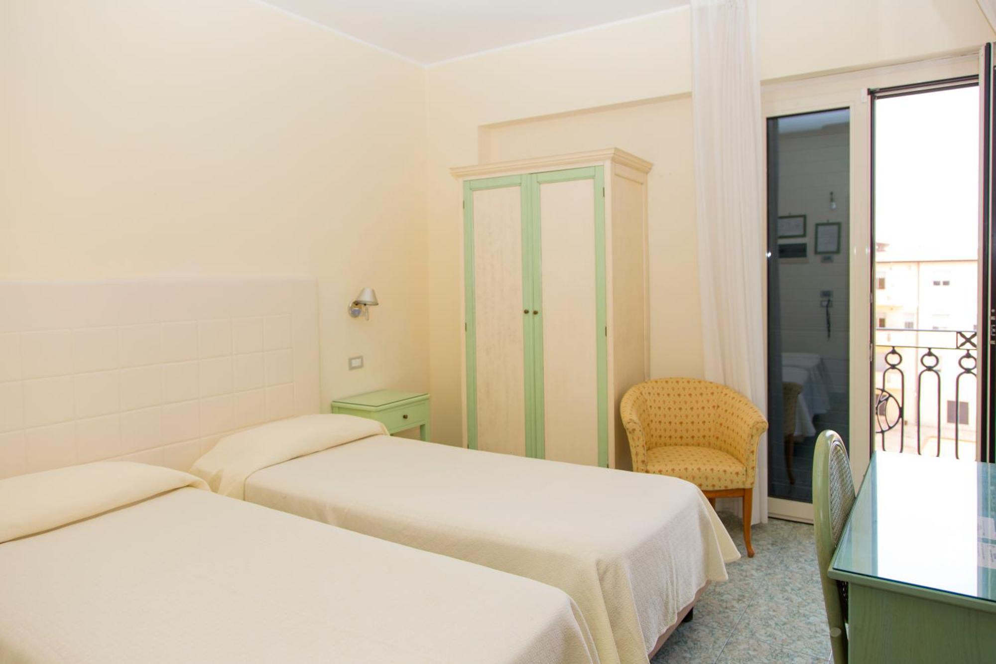 Hotel Il Mulino Capo d'Orlando Luaran gambar